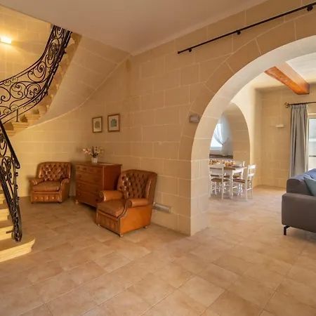 Sophia Holiday Сasa de vacaciones Għasri